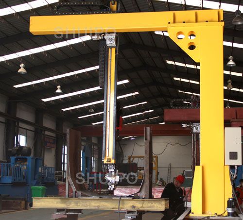 水泊焊割--自卸車內(nèi)縫焊接機(jī) 水泊焊割--自卸車內(nèi)縫焊接機(jī)