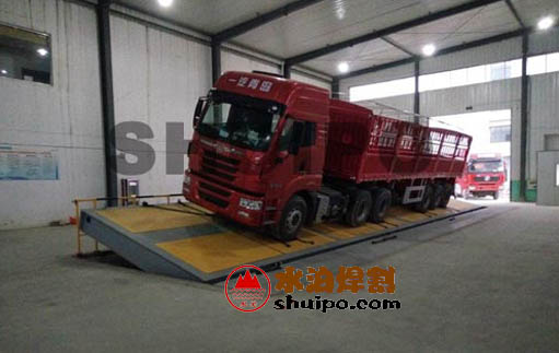 側(cè)翻臺試驗(yàn)機(jī)